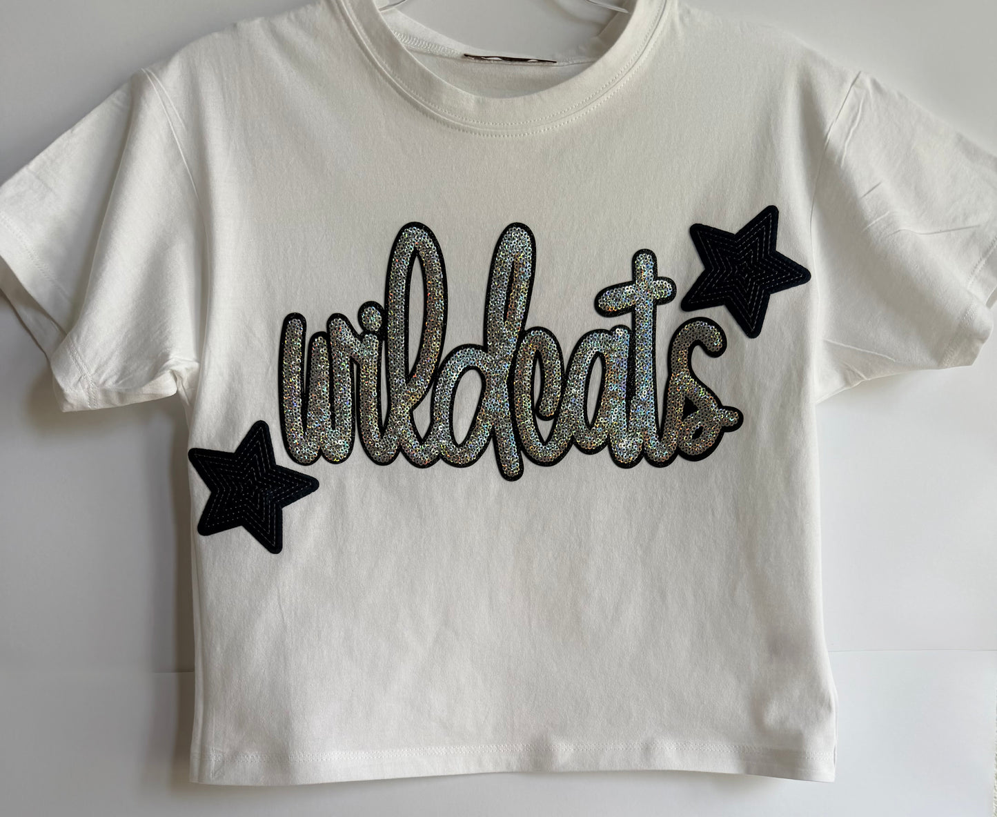 Woman's Short Sleeve Crop Tee w/ Large Sequin Patch+2 Stars