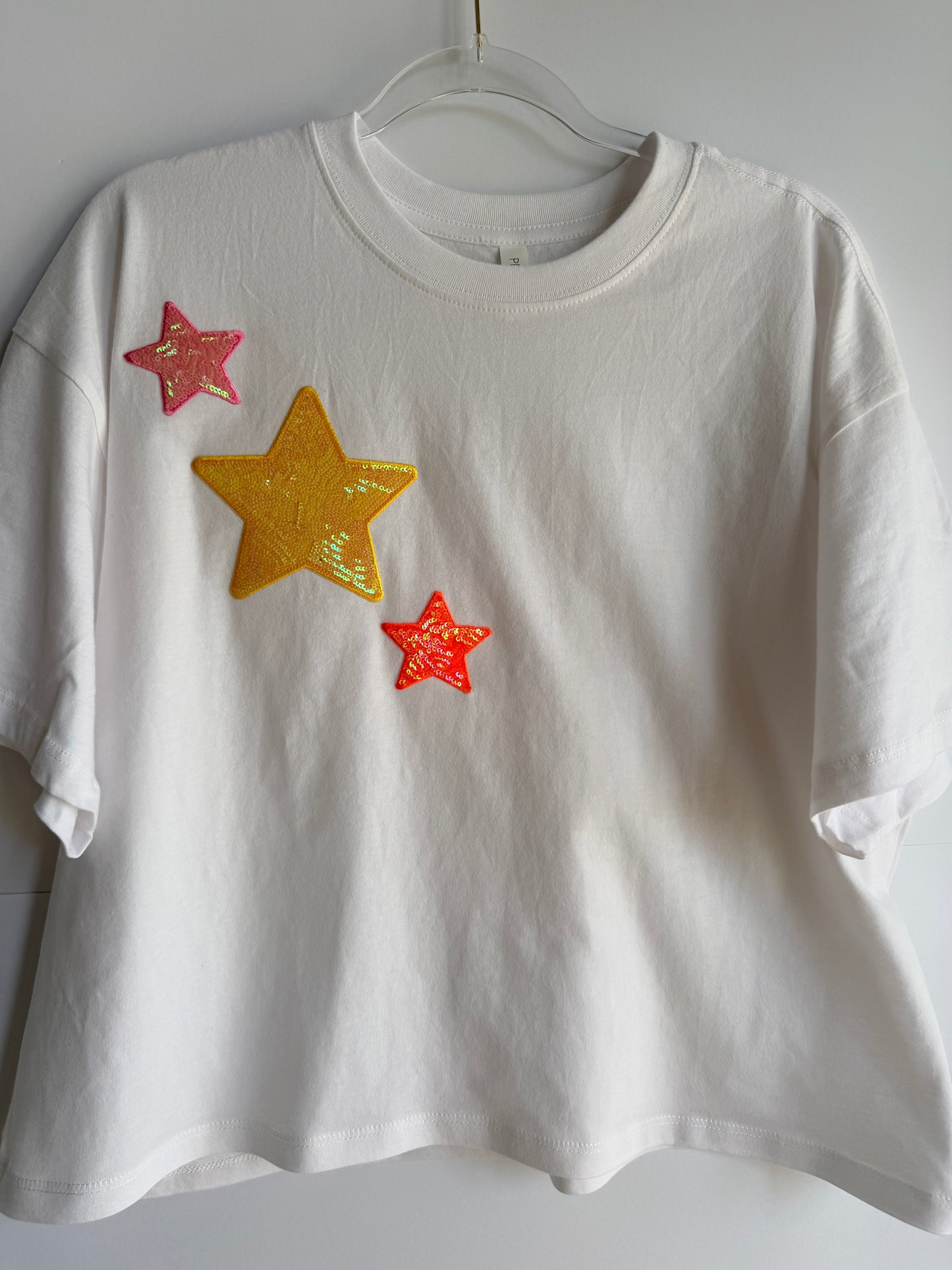 Woman's Short Sleeve Oversized Crop Tee w/ 1 Large Star+2 Small Stars