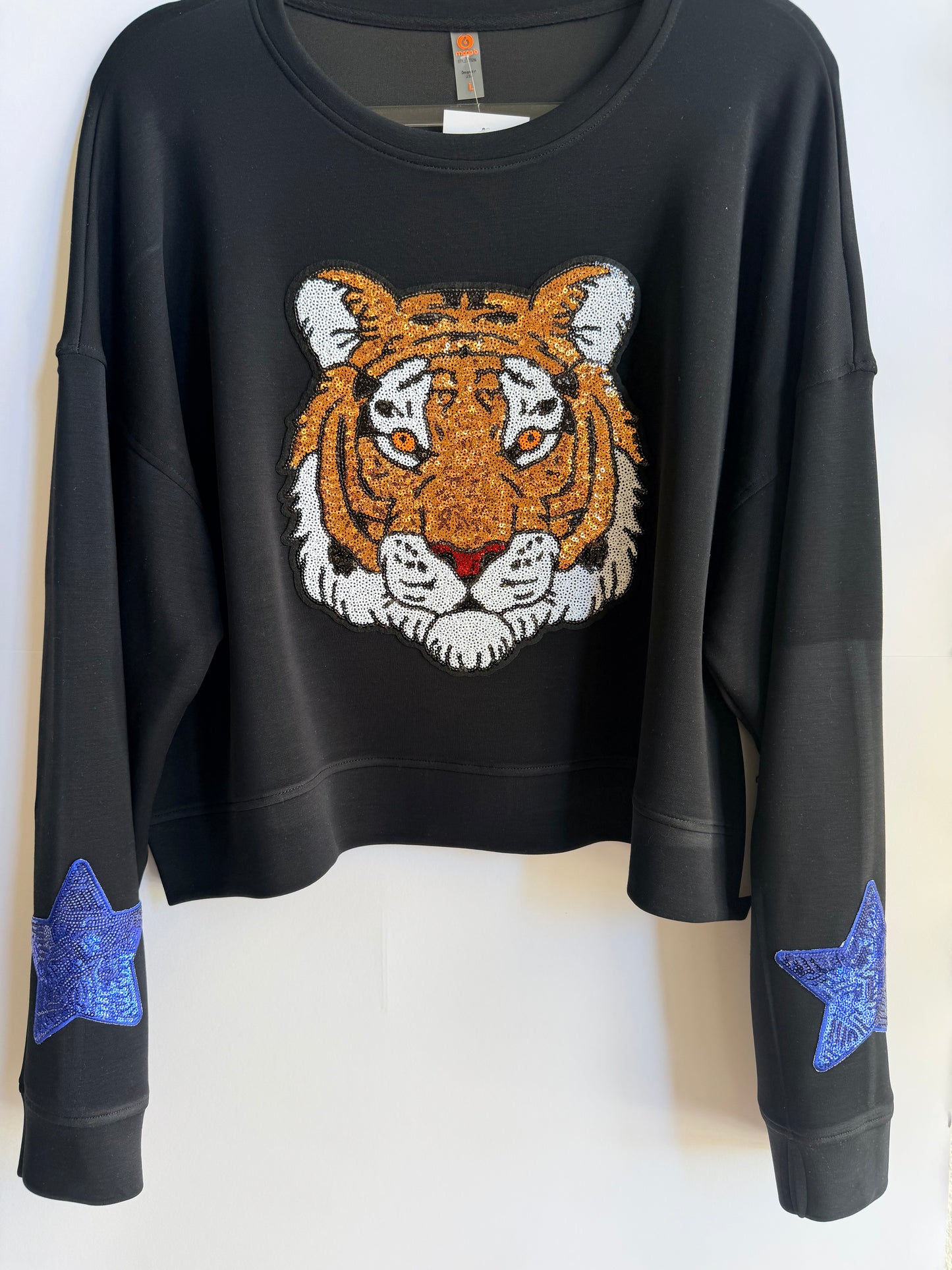 Woman's Dropped Shoulder Sweatshirt with Large Sequin Patch+2 Stars