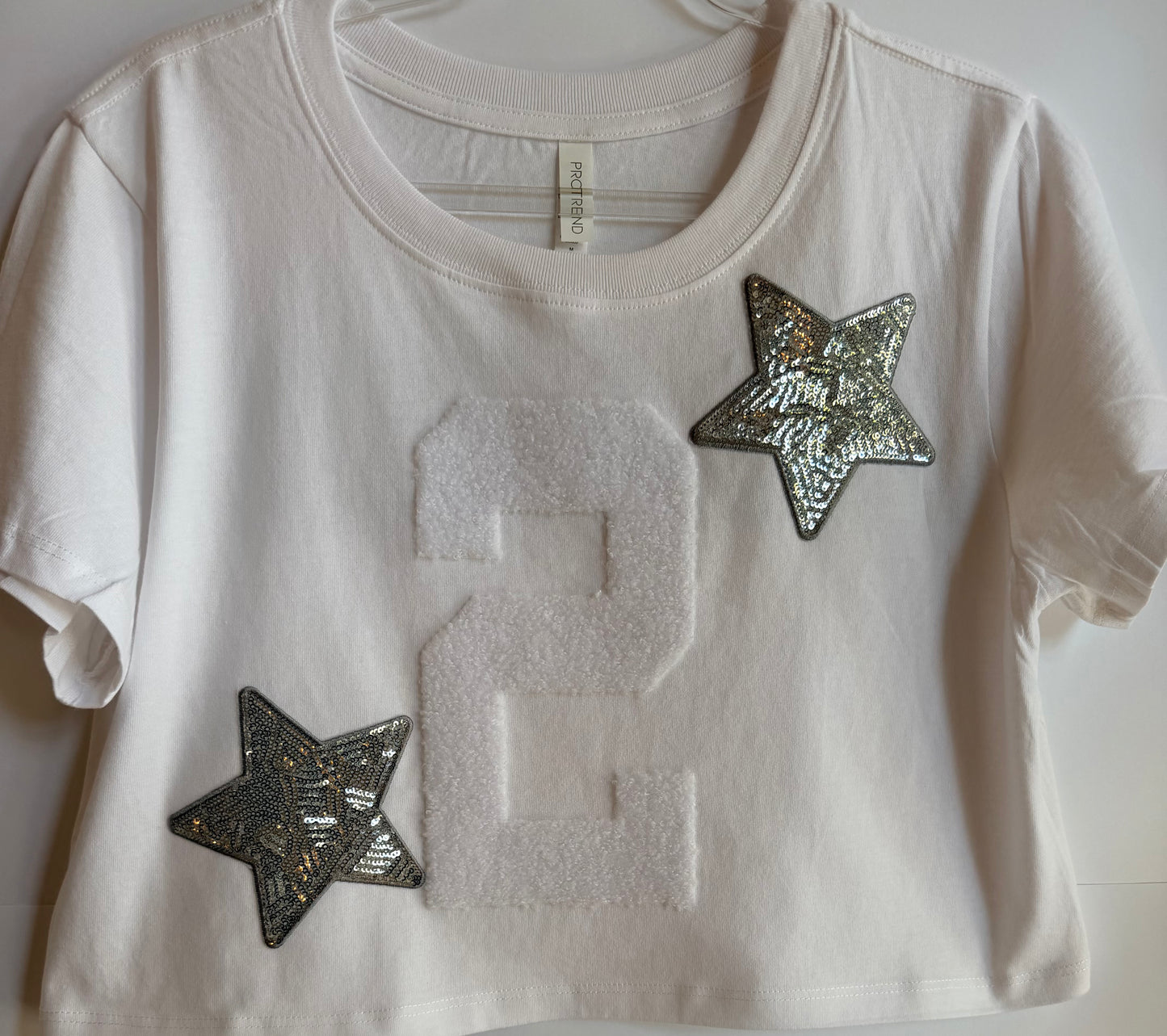 Crop Tee w/ 1 Fuzzy Numbers+2 Stars+6 Letters (Back)