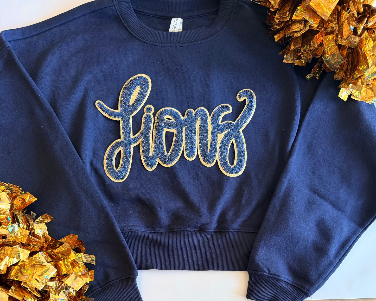 Lions Single Patch Crop Sweatshirt